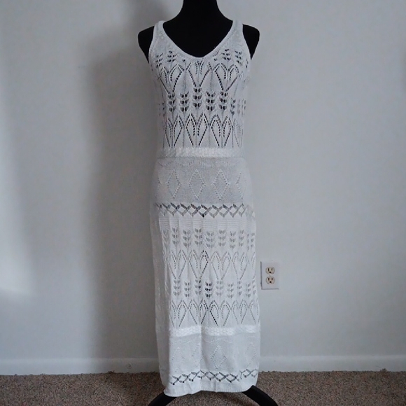 Elegant White Lace Maxi Cover Up Dress - Picture 1 of 1